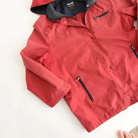 Vintage Fen-Nelli Sport Red Jacket  with Hood Size 15-16 - Picture 8 of 13